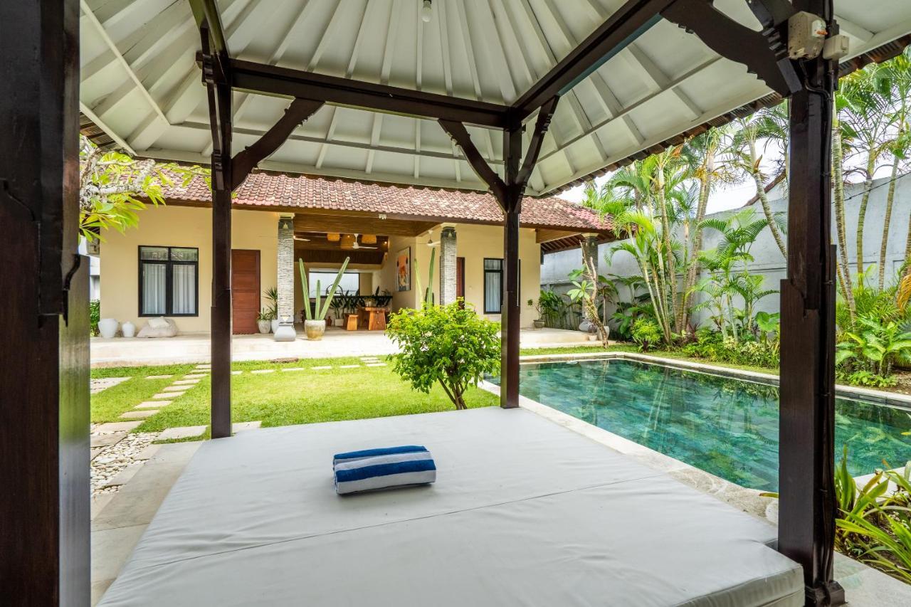 Villa Damai Oasis In The Heart Of Seminyak Exterior foto